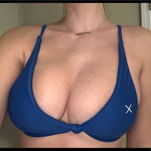 Boutine LA bikini twist top small